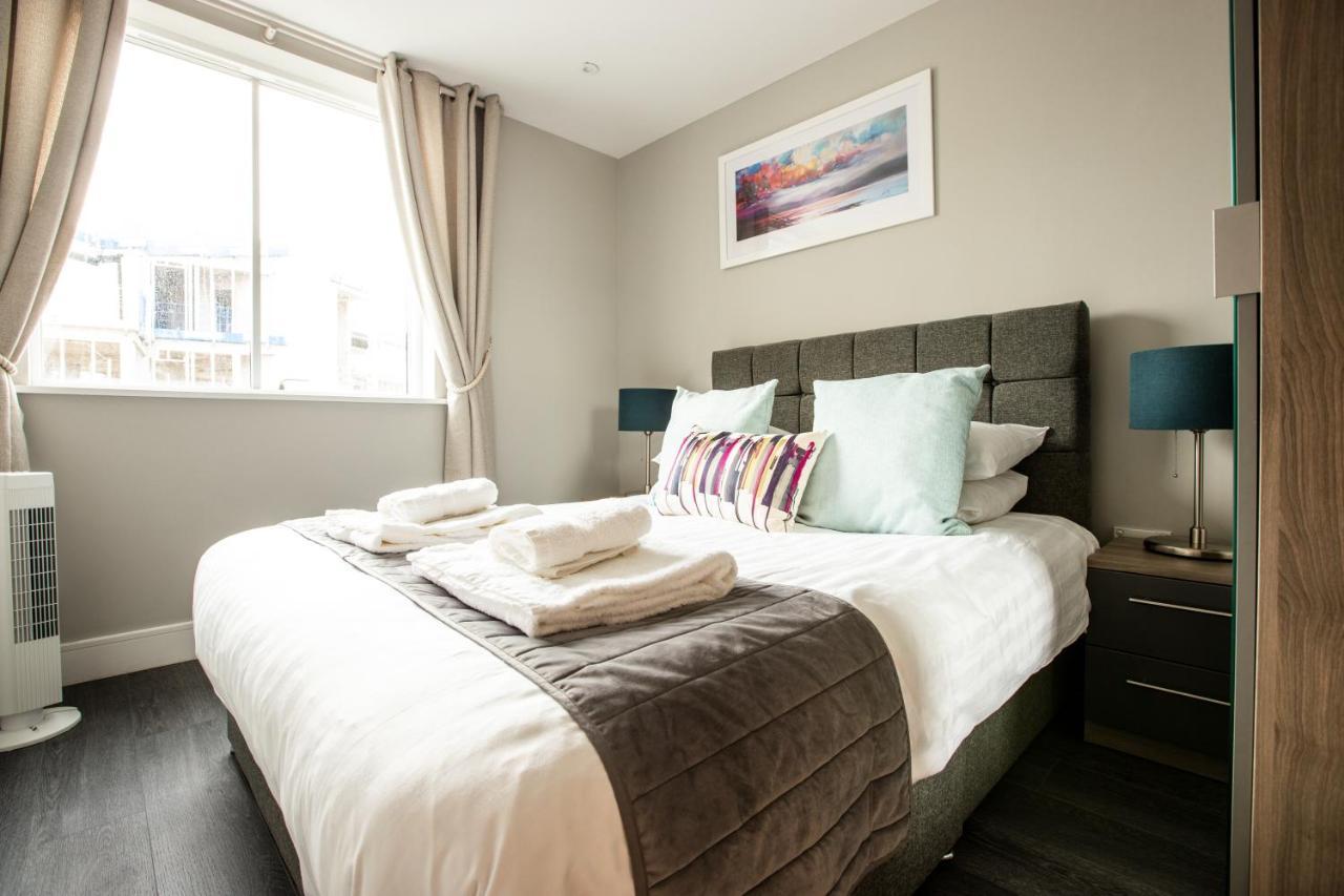 Urban Living'S - The Wren Beautiful City Centre Apartment With Parking 옥스퍼드 외부 사진