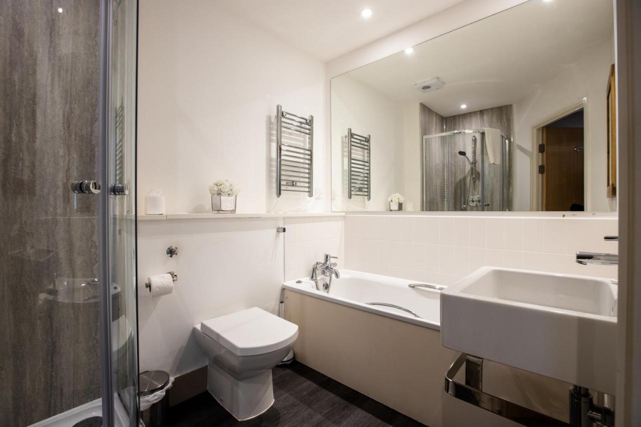 Urban Living'S - The Wren Beautiful City Centre Apartment With Parking 옥스퍼드 외부 사진